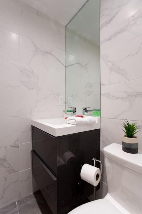Palms Little Italy Studio With Full Bathroom By Denstays 몬트리올 외부 사진