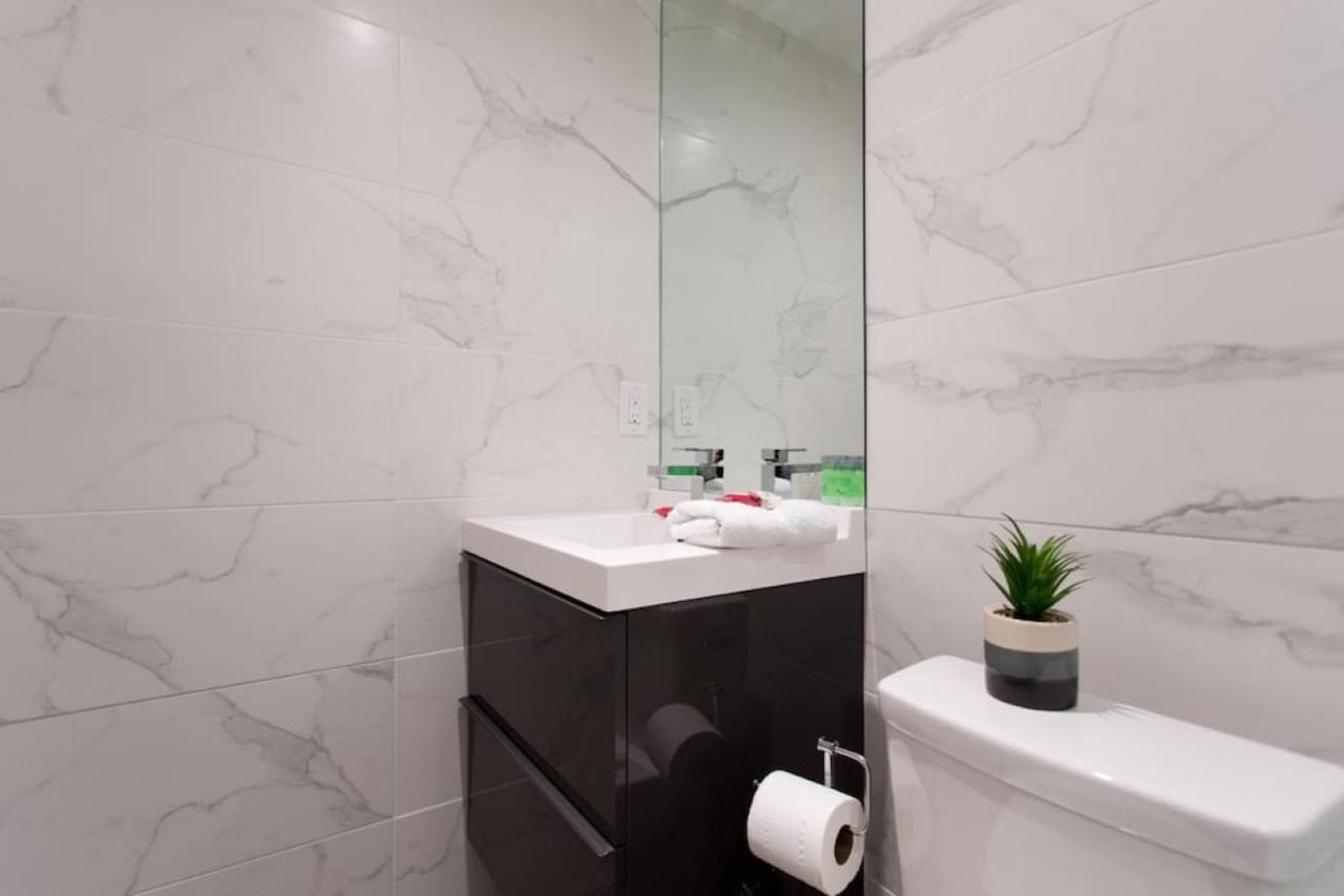 Palms Little Italy Studio With Full Bathroom By Denstays 몬트리올 외부 사진